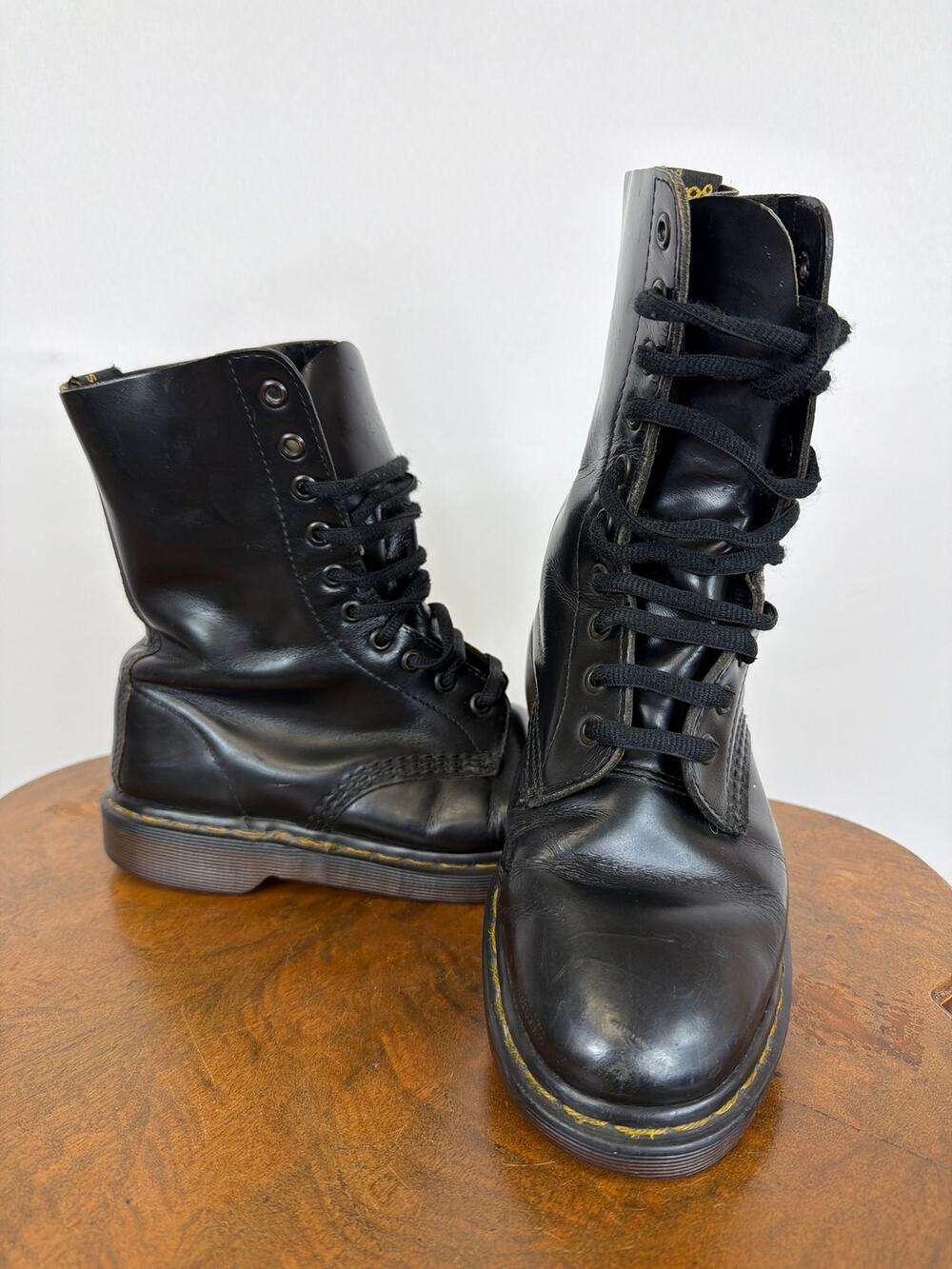 Vintage Dr. Martens Black Leather 10 Hole Lace Up Boots Made In England Size 9
